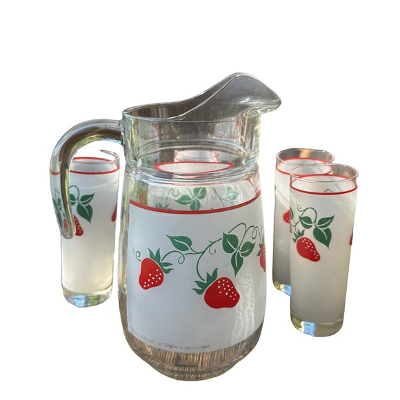 Vintage 1983 Teleflora Made in France‎ Strawberries Pitcher and 6 Glasses